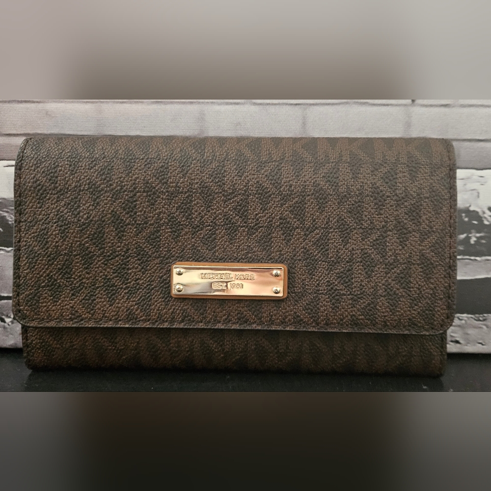 Michael Kors Jet Set Wallet